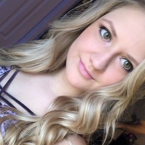 Meet your Posher, Robyn